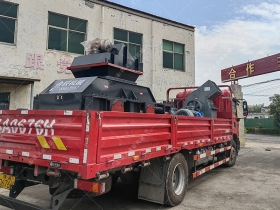 中型製砂設備2PG0806對輥草莓视频APPIOS發往河南